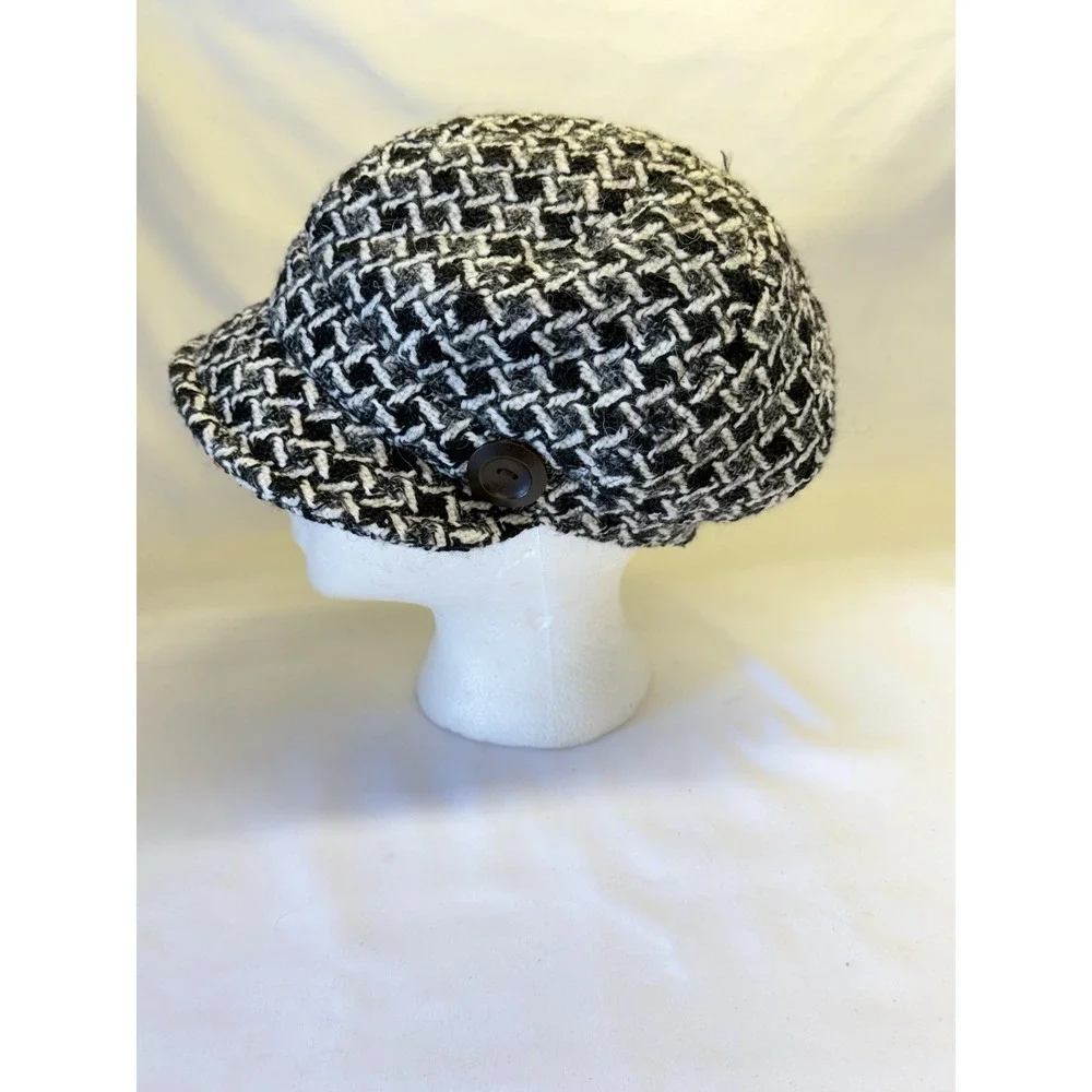 Newsboy Hat Women Cabbie Cap Black, Gray & White Wool Blend Collectioneighteen